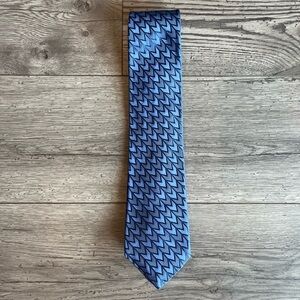 MICHAEL Michael Kors Men’s Neck Tie Chevron Print Blue Silk Workwear Dressy